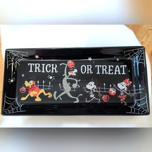 Disney Halloween “Trick or Treat” Rectangular Tray – Mickey & Friends